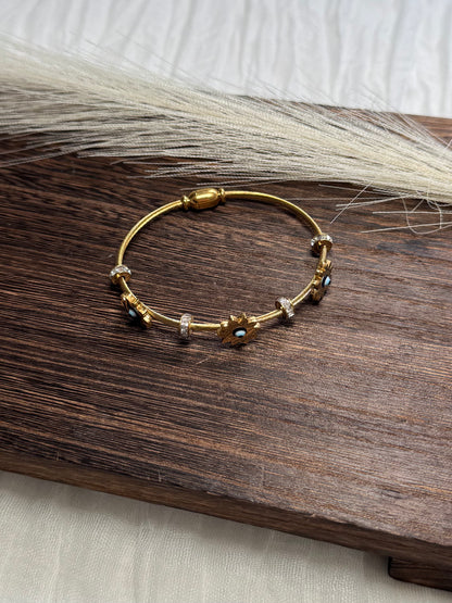 Flower Eye Bracelet